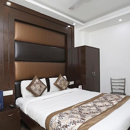 Hotel O Cg International New Delhi Buitenkant foto
