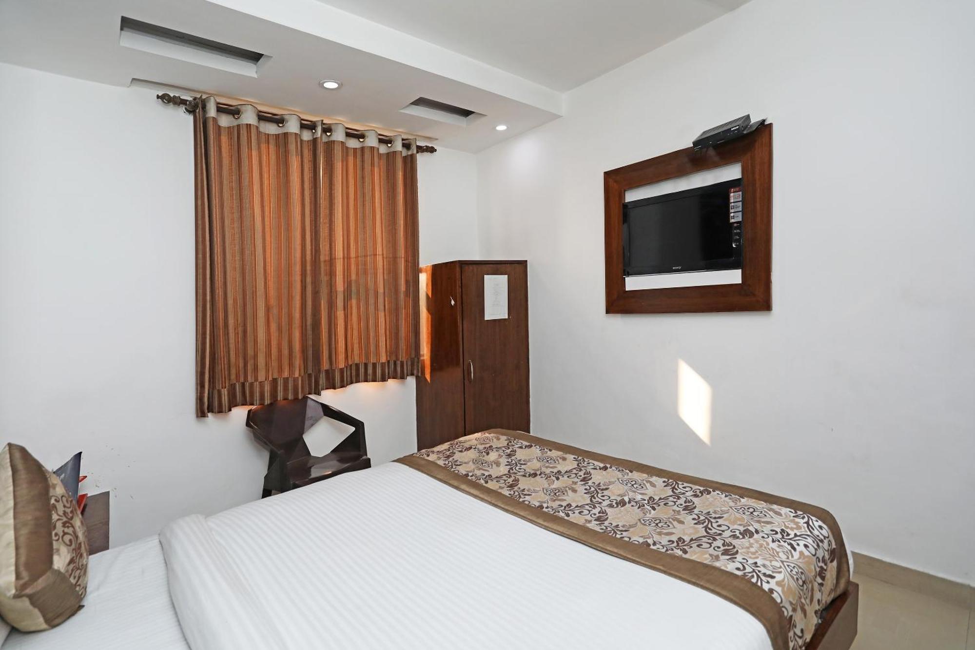 Hotel O Cg International New Delhi Buitenkant foto