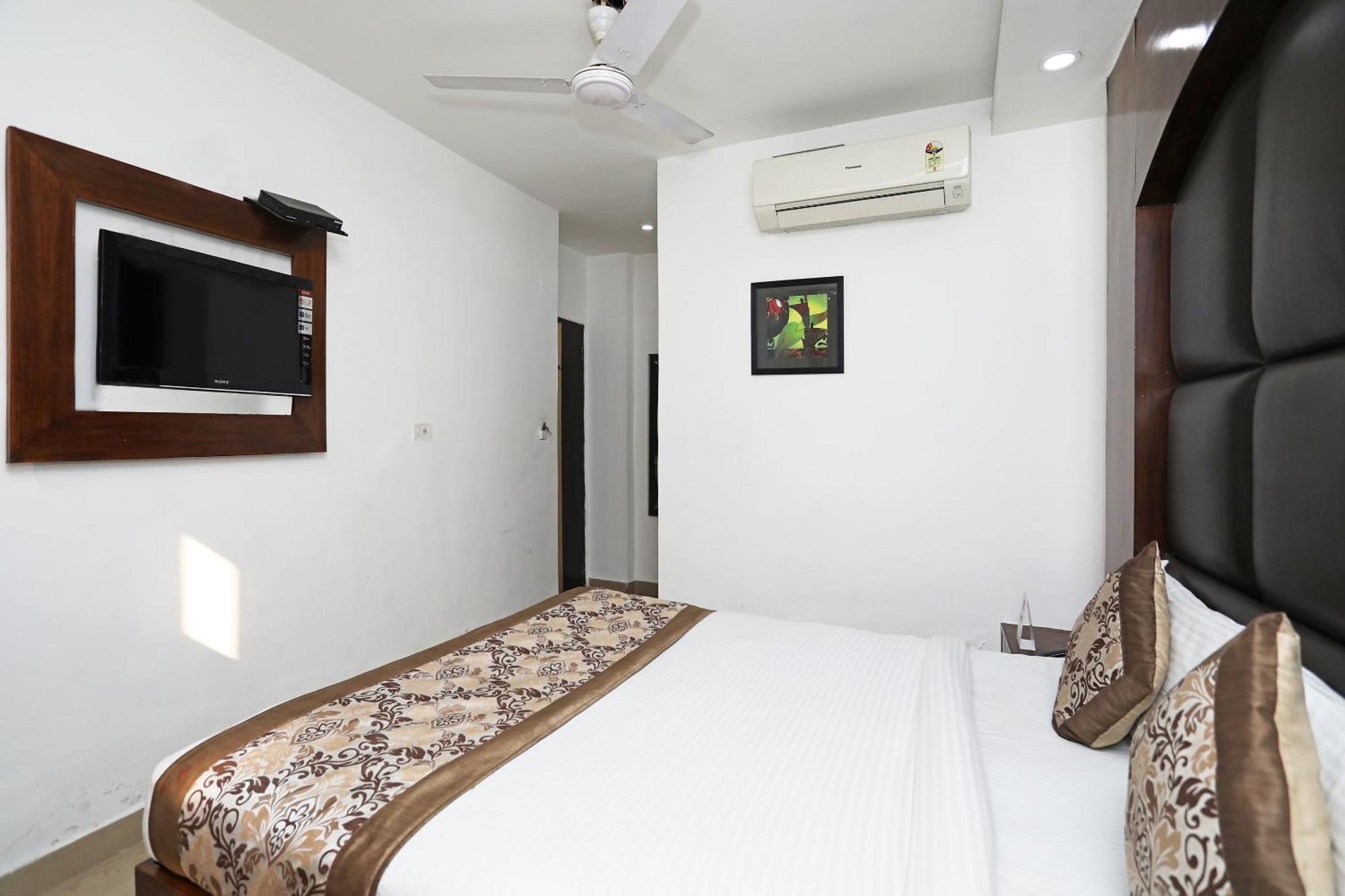 Hotel O Cg International New Delhi Buitenkant foto